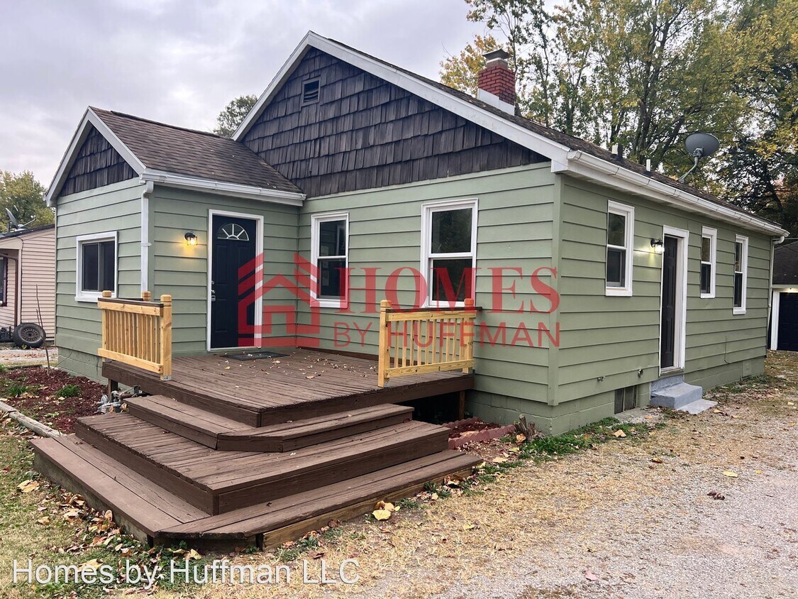 2 br, 1 bath House 2217 Pollack Avenue House Rental in Evansville
