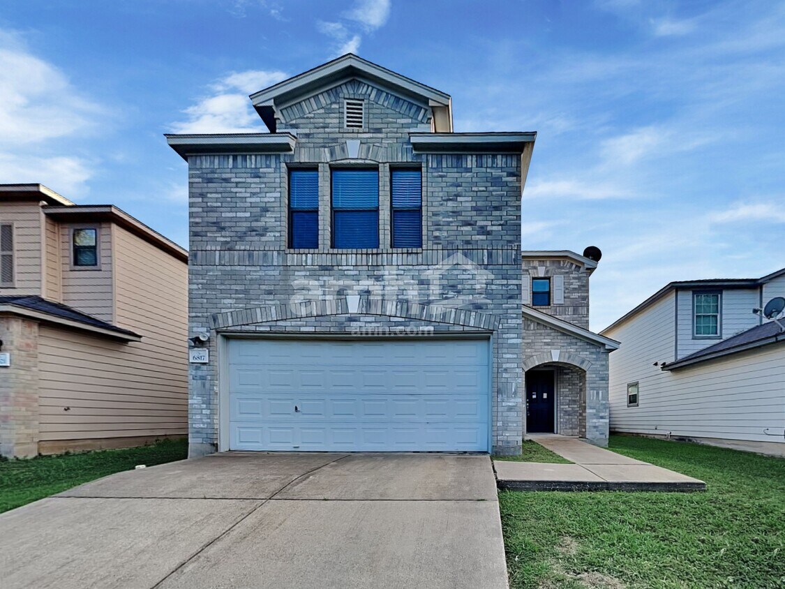 Foto principal - 6817 Walkup Ln