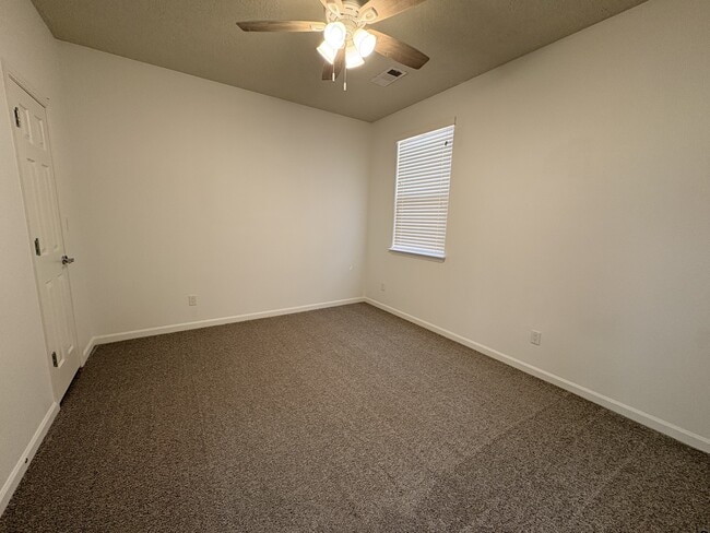 Foto del edificio - 4016 Loma Alta Ave NE