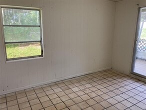 Building Photo - 1545 Kings Ct