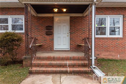 Building Photo - 346 Carteret Ave