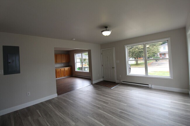 Foto del edificio - Three bedroom home