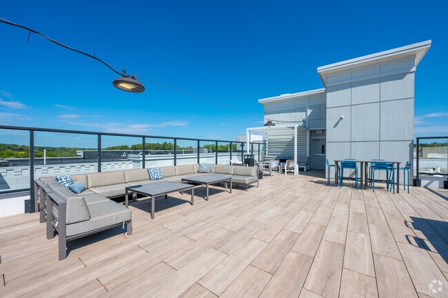 Rooftop Lounge - The Landing