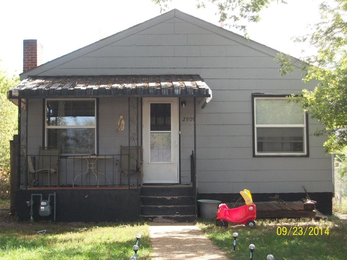 Primary Photo - 2909 Ames Ct