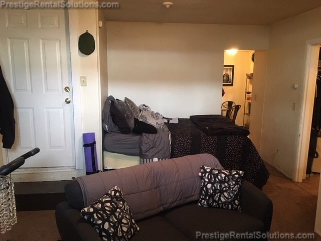 Building Photo - 230 Fuller St