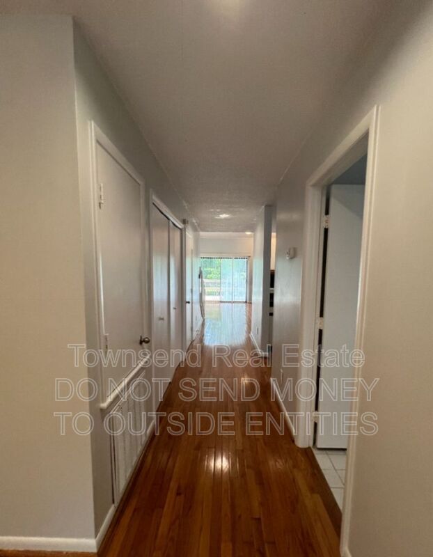 Building Photo - 501 Cypress Trace Dr