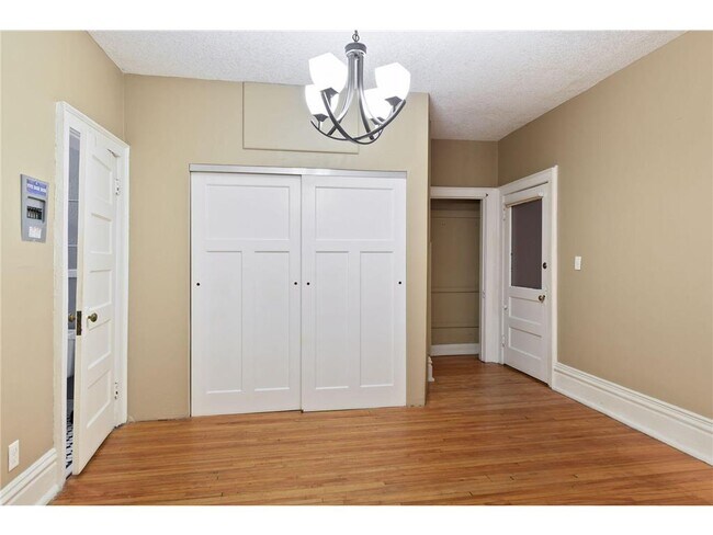 Foto del edificio - 1204 Harmon Pl