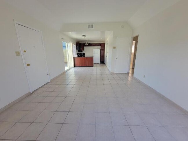 Building Photo - 2 bedroom in Fremont CA 94555
