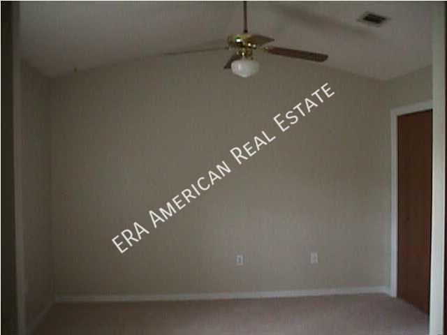 Building Photo - 217 Southview Dr