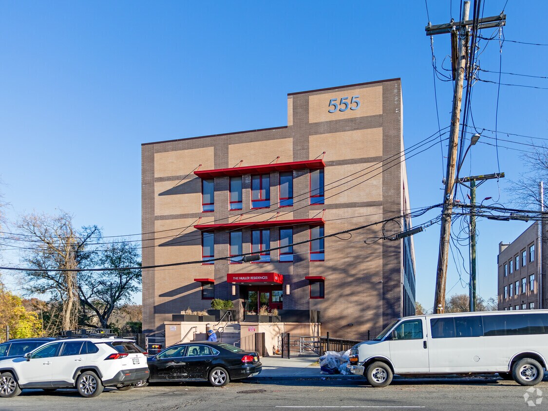 Primary Photo - The Muller Residences
