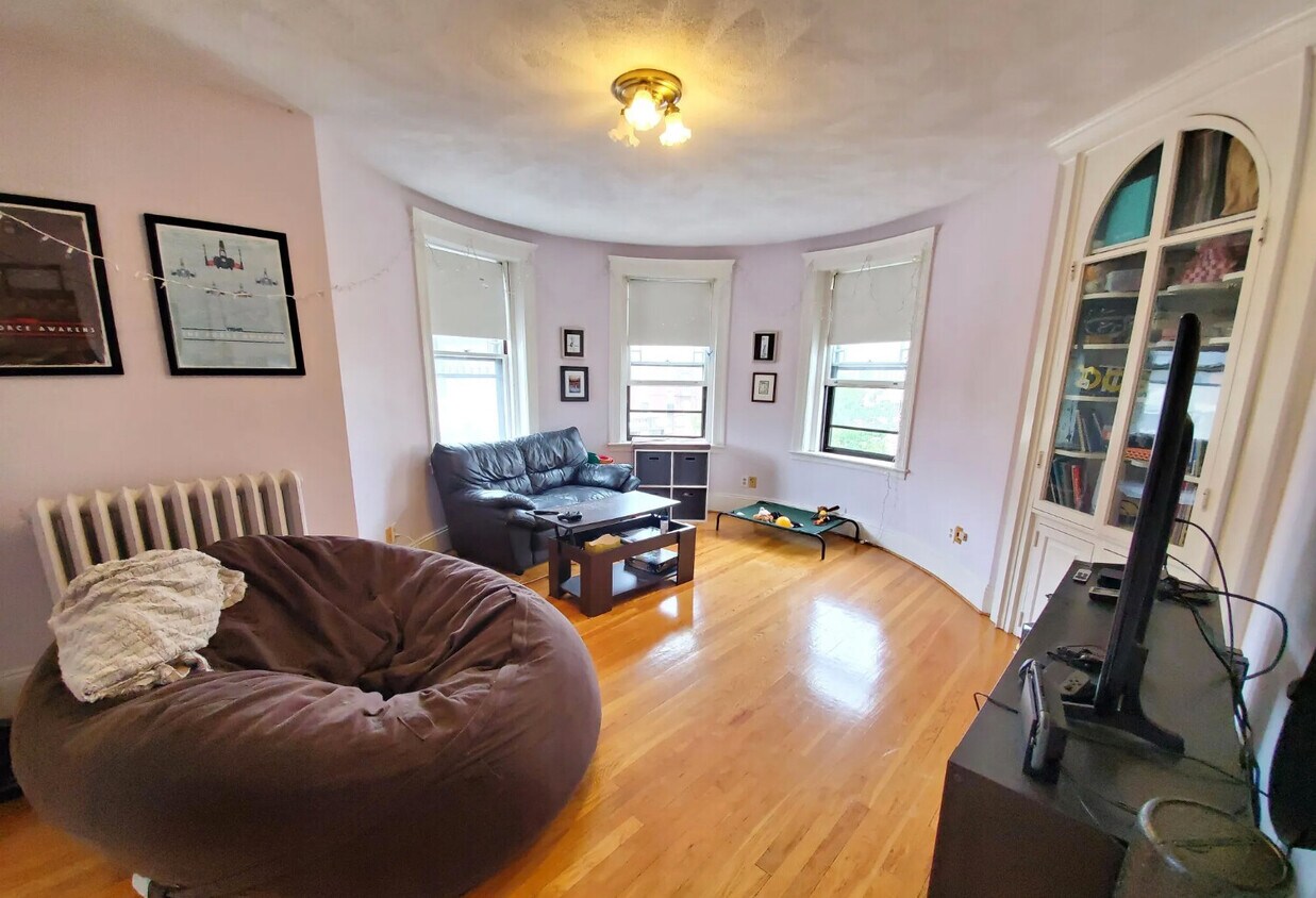 1775 Massachusetts Ave Unit 6, Cambridge, MA 02140 Condo for Rent in