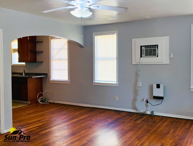 Photo - 517 Braddock Ave Apartment