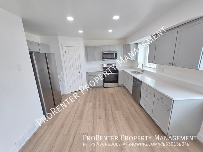 Building Photo - 2575 N 1100 W