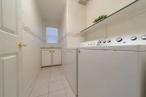 Foto del edificio - 601 Shadowbrook Dr