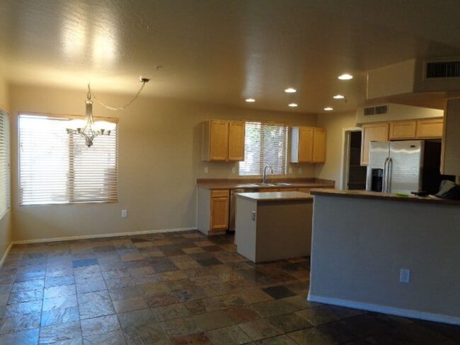 Foto del edificio - Spacious home in Pinnacle Reserve. Terrifi...