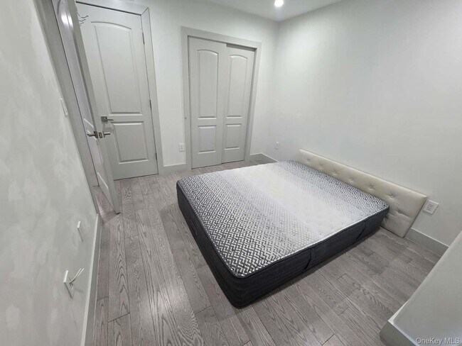 Foto del edificio - 41-62-62 Bowne St