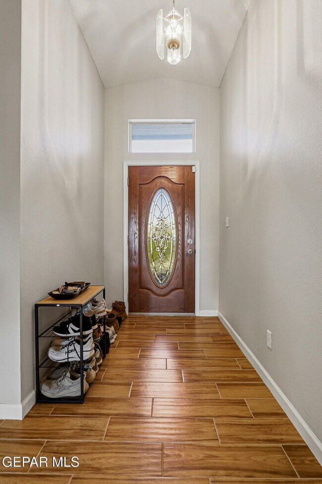 Foto del edificio - 12928 Alfredo Apodaca Dr