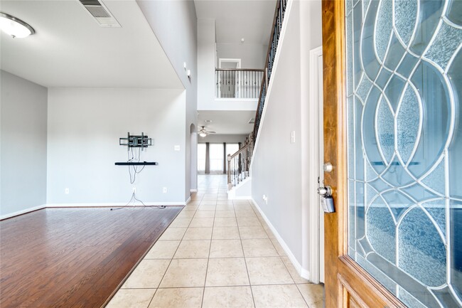 Building Photo - 4818 Seabird St