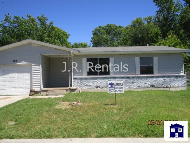 Building Photo - Affordable Accommodations