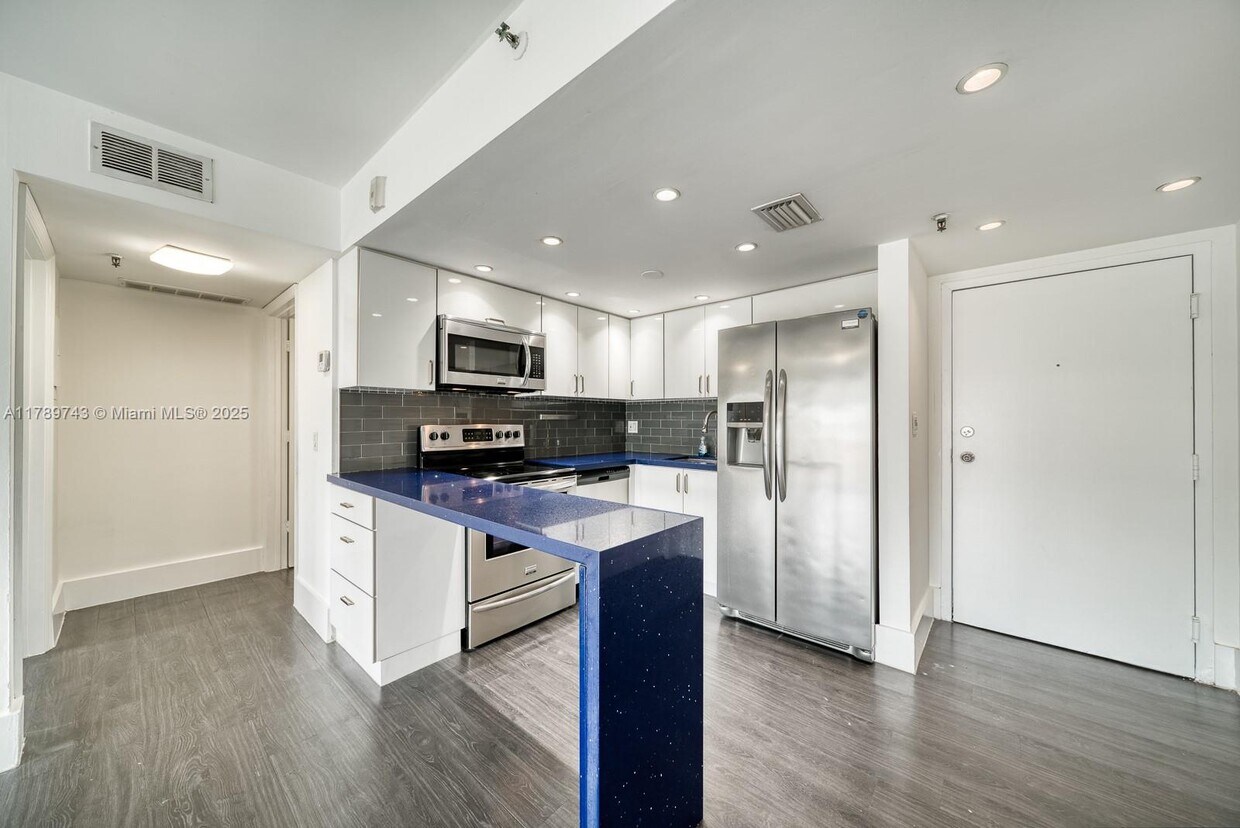 Foto principal - 1010 NW 11th St