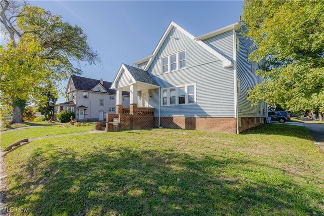 Foto del edificio - 774 Copley Rd