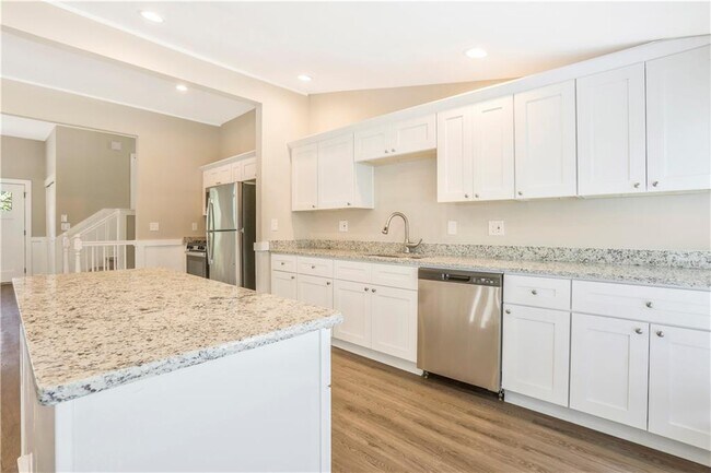 Foto del edificio - 5085 Fairmont Rd SE