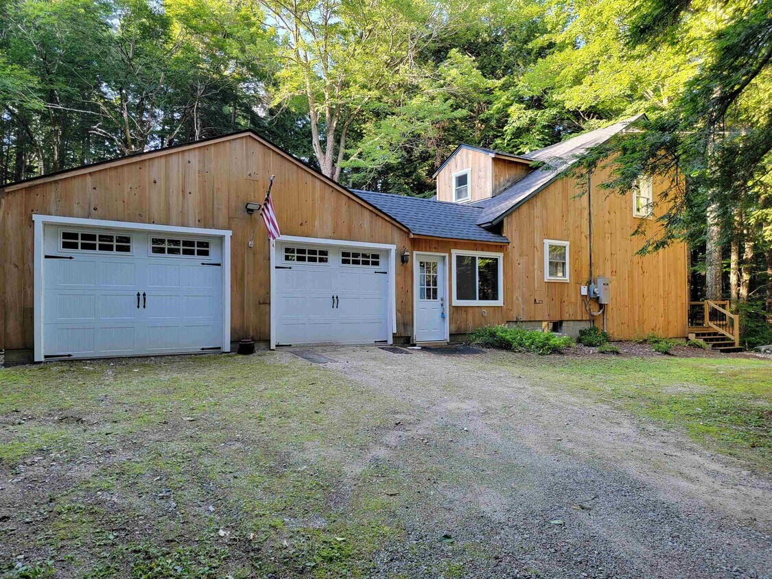 Foto principal - 190 Brookwood Park Rd