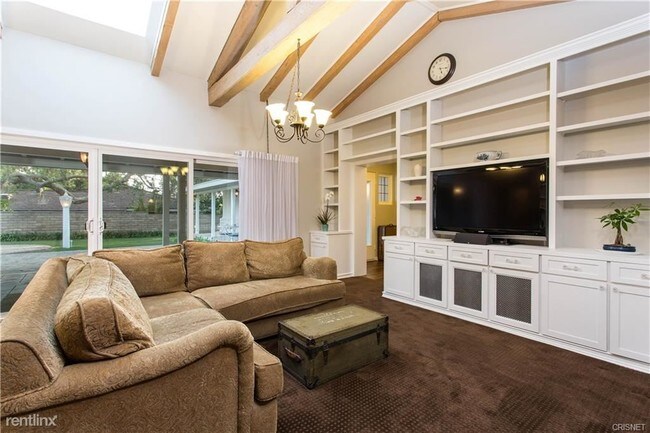 Foto del edificio - 3 br, 2 bath House - 10215 Topeka Dr