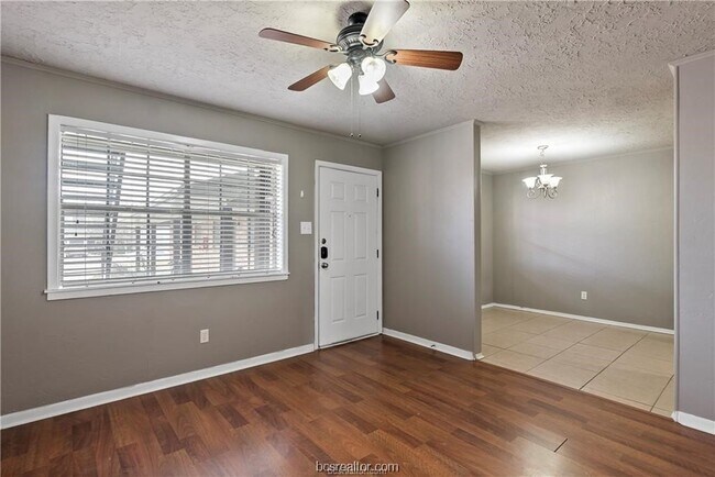 Foto del edificio - 3906 Aspen St