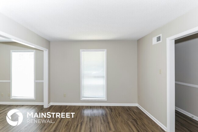 Foto del edificio - 6076 Elk Grove Rd
