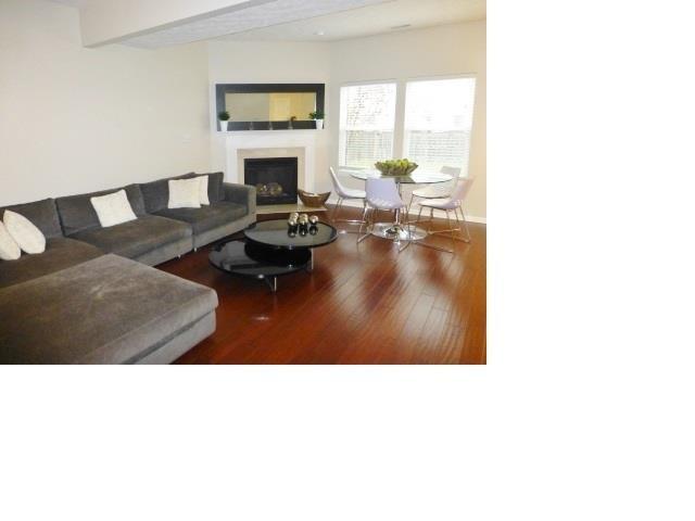 Building Photo - 1044 Onyx St