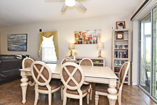 Building Photo - 2479 Passamonte Dr