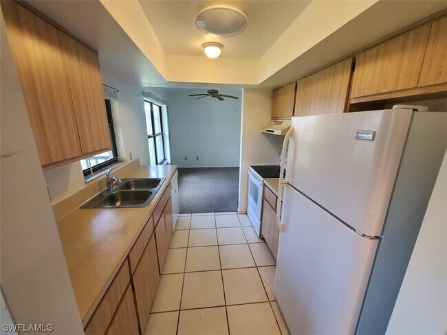 Building Photo - 8514 Charter Club Cir