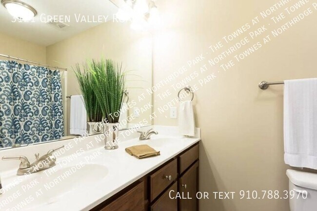 Foto del edificio - 3121 Green Valley Rd