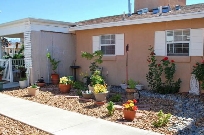 Foto del edificio - St. Genevieves Village Senior Apartments