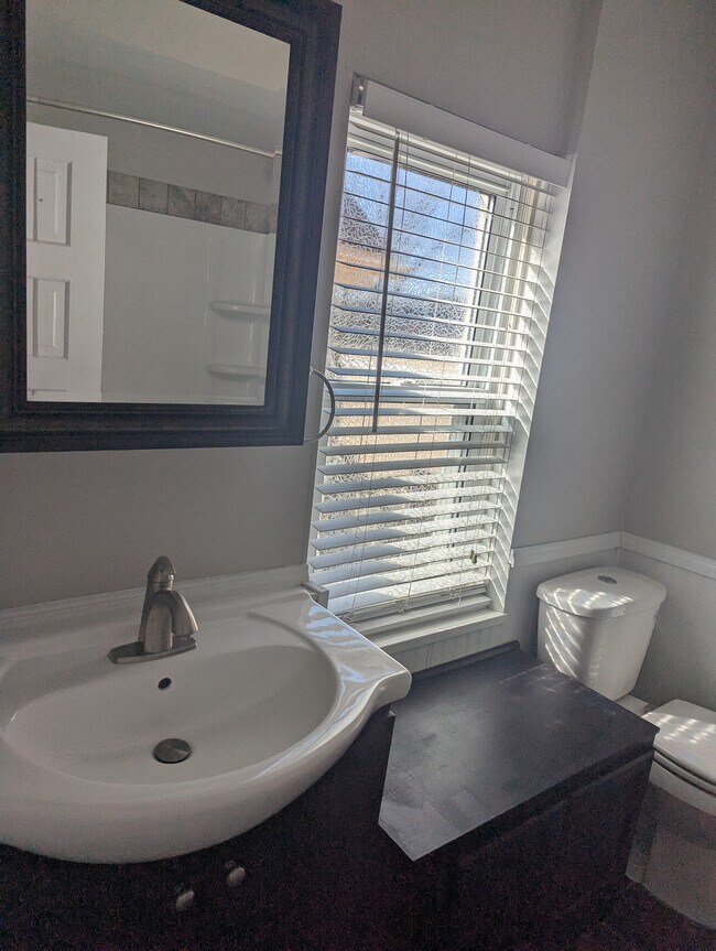 Foto del edificio - 435 Parker St