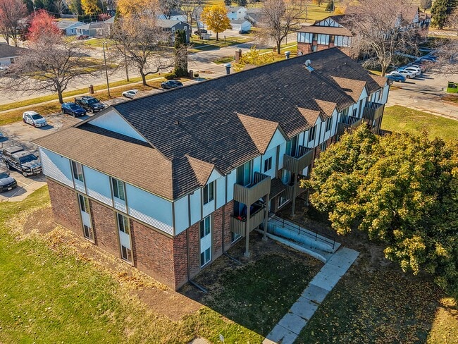 Building Photo - Cedar Grove Apartments
