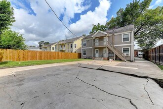 Building Photo - 2509 Shakespeare St