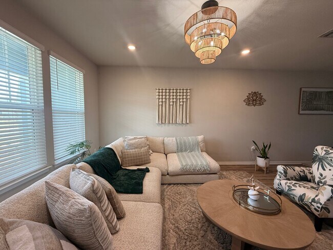 Photo - 14271 Lanikai Beach Dr (Orlando, FL) Townhome