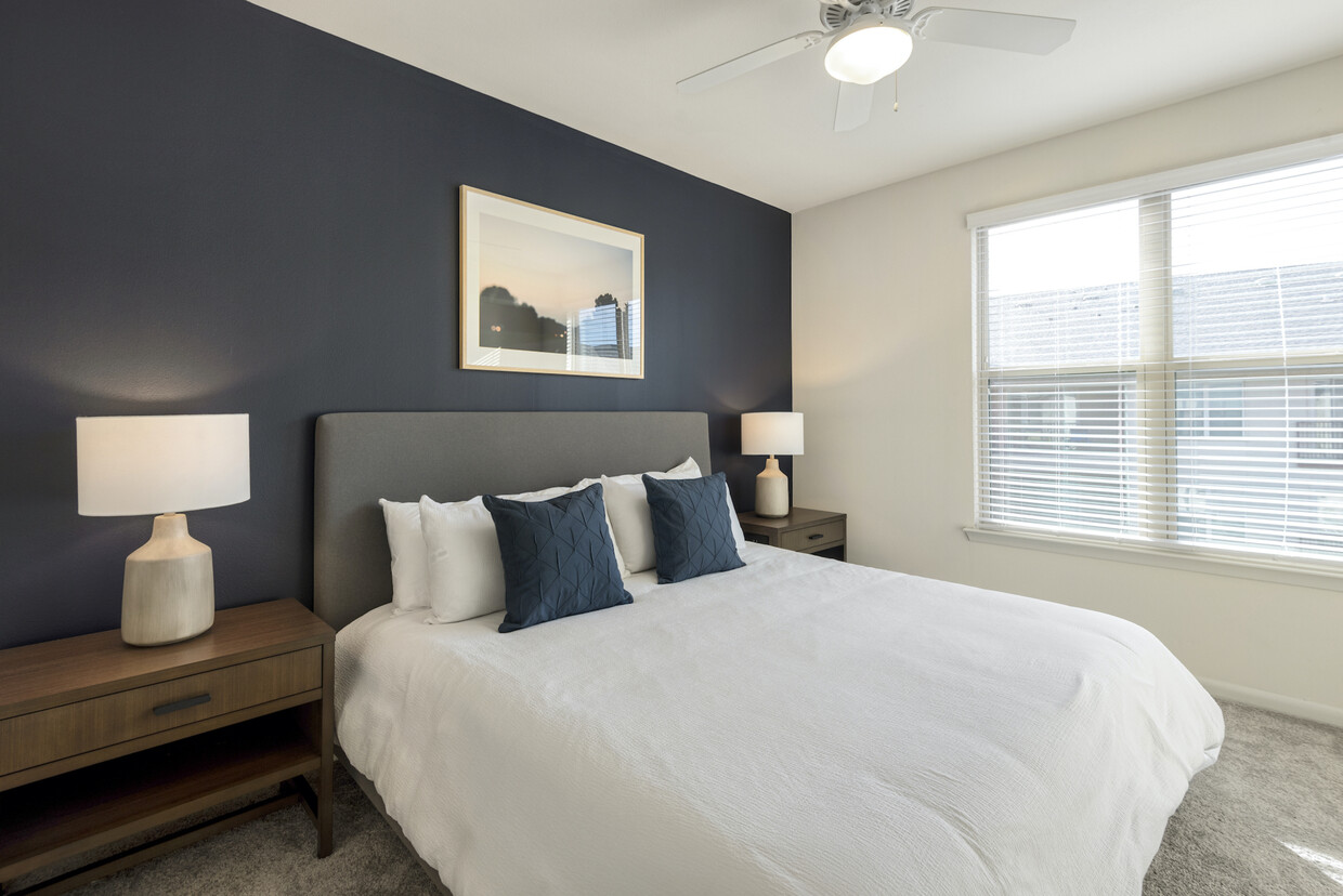 Foto principal - 8540 Homeplace Dr
