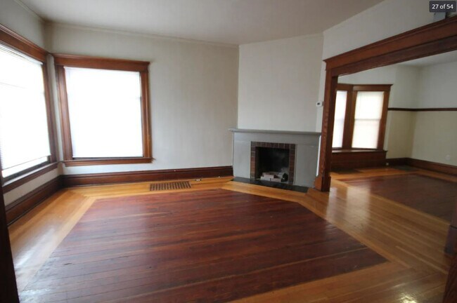 Foto del edificio - 753 Academy St