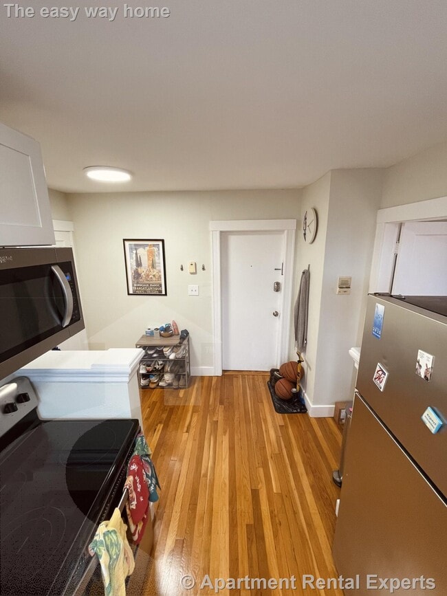 Building Photo - 402 Highland Ave