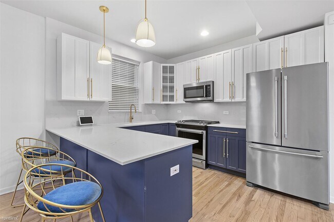 Building Photo - 3 br, 2.5 bath House - 1732 W Beach, Unit ...