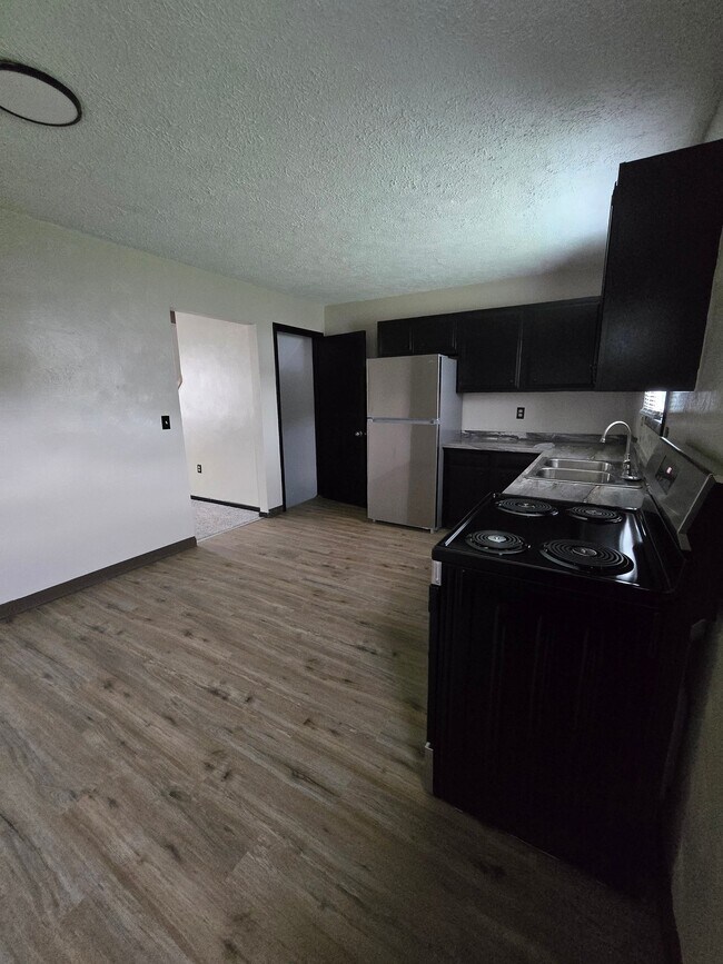 Foto del edificio - 1413 E 38th St