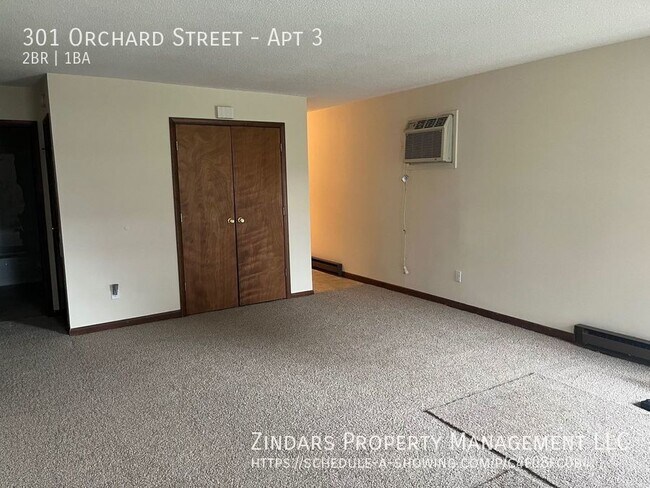 Building Photo - 2 bedroom 1.5 bathroom apartment in Catlin...