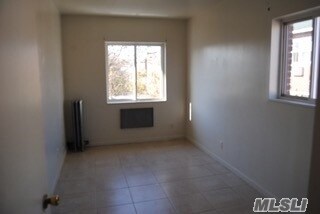 Foto del edificio - 101-12 84th St