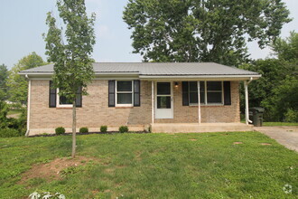 Building Photo - 600 Barefoot Dr