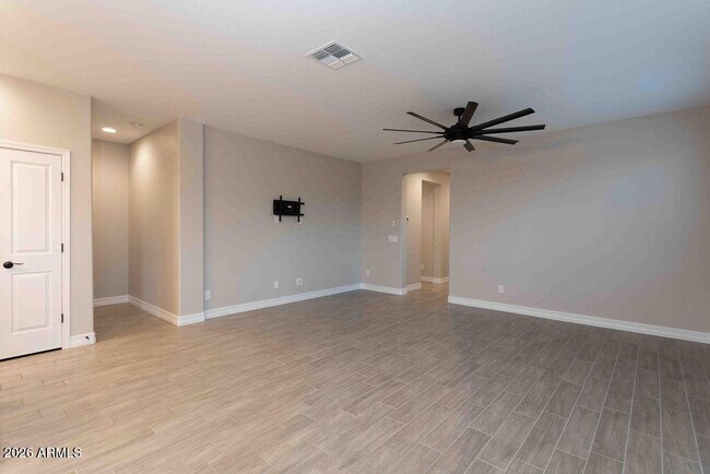 Building Photo - 14341 W Smoketree Dr