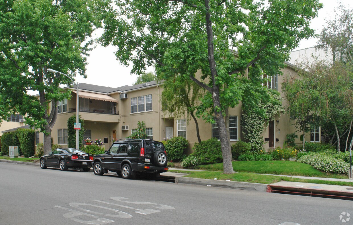 Foto del edificio - 401 N Oakhurst Dr