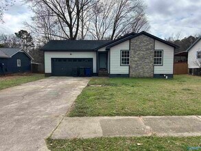 Building Photo - 109 Portal Ln